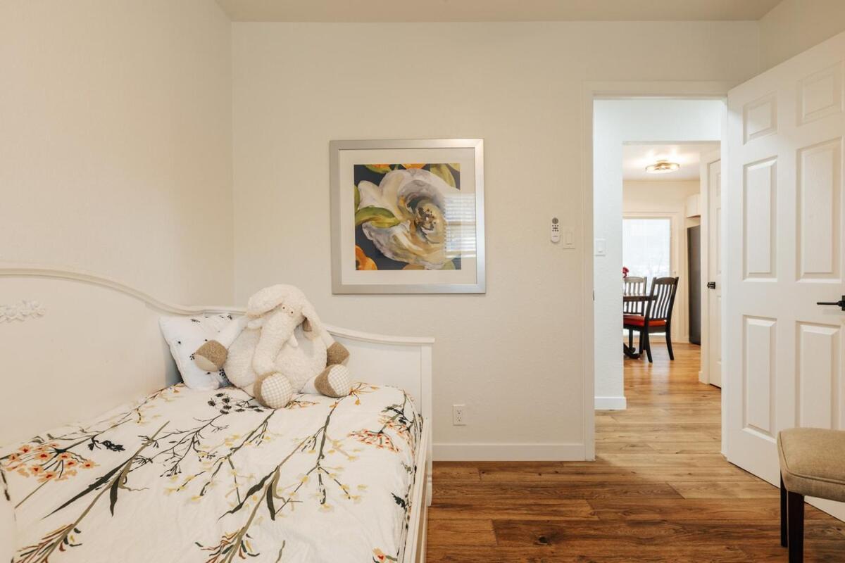 New Build, 2Units4Br, King Bed& Rain Shower, Walk 2 Soco Eateries Austin Exterior photo