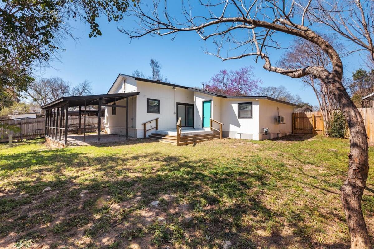 New Build, 2Units4Br, King Bed& Rain Shower, Walk 2 Soco Eateries Austin Exterior photo